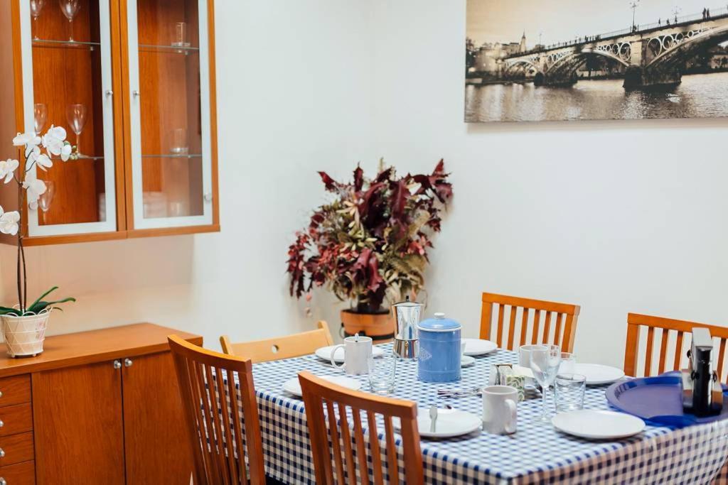 Precioso Apartamento En El Casco Antiguo De Triana Sevilla Buitenkant foto